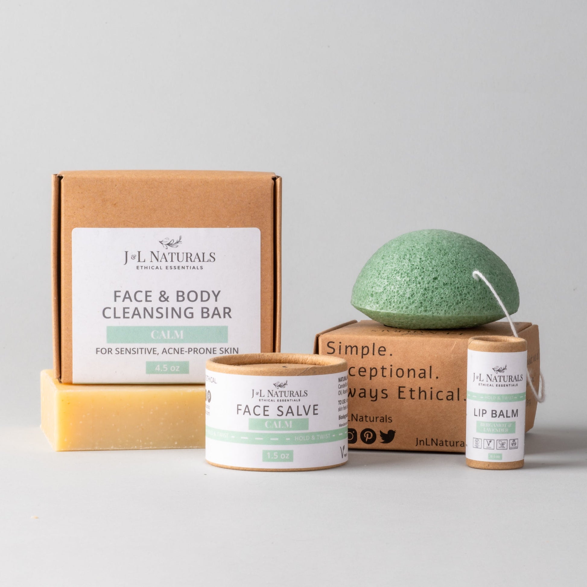 Essentials Skin Regimen Kit (4-Piece Set) image 10